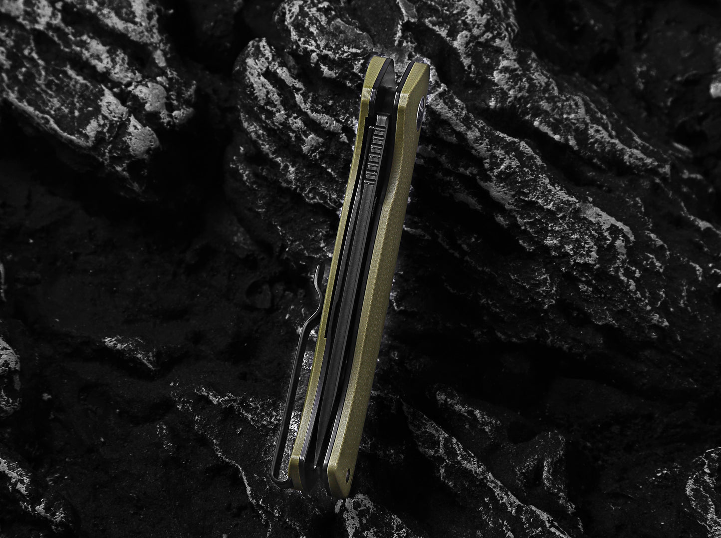 The Pathfinder Folding Pocket Knife Giftset for Men and Women (Green and Silver)