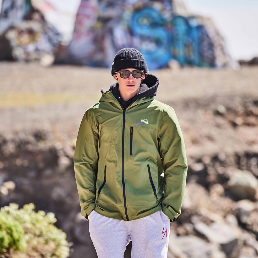 The Huakai Travel Rain Jacket - Unisex