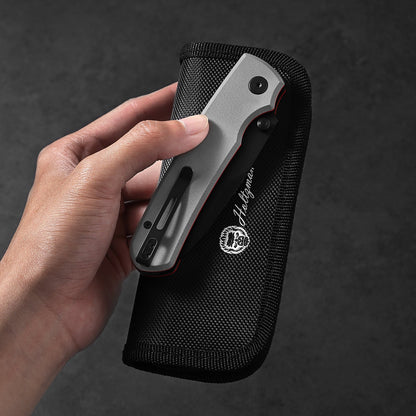 The Loyalist Folding Pocket Knife Giftset for Men and Women (Black and White)