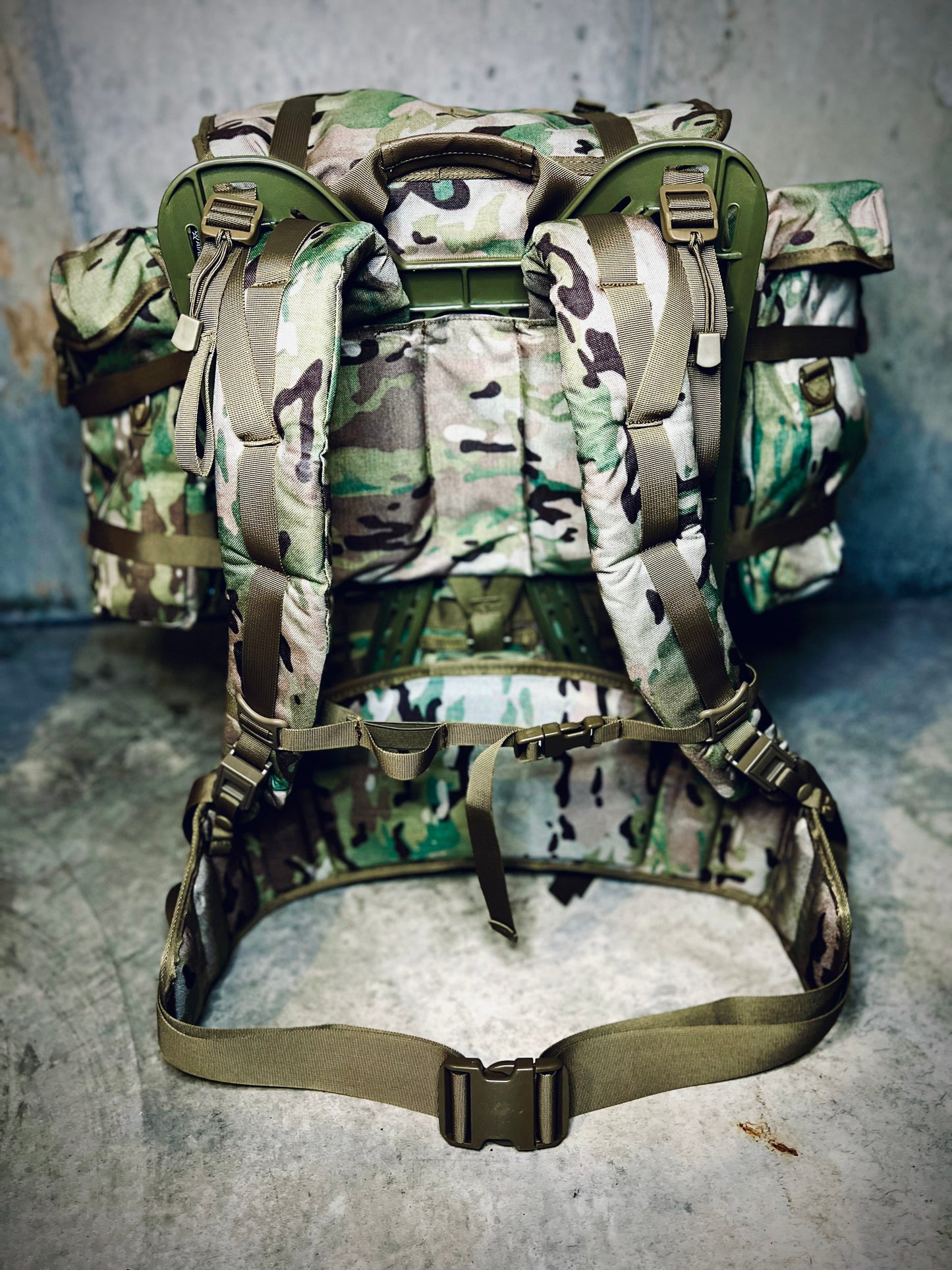 ATACLETE US Army MOLLE II Large Pack - Rucksack with Frame - OCP