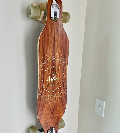 THE ELEVATOR skateboard & longboard wall rack