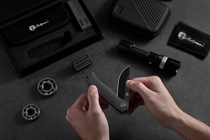 The Pathfinder Folding Pocket Knife Giftset for Men and Women (Black and Blue)