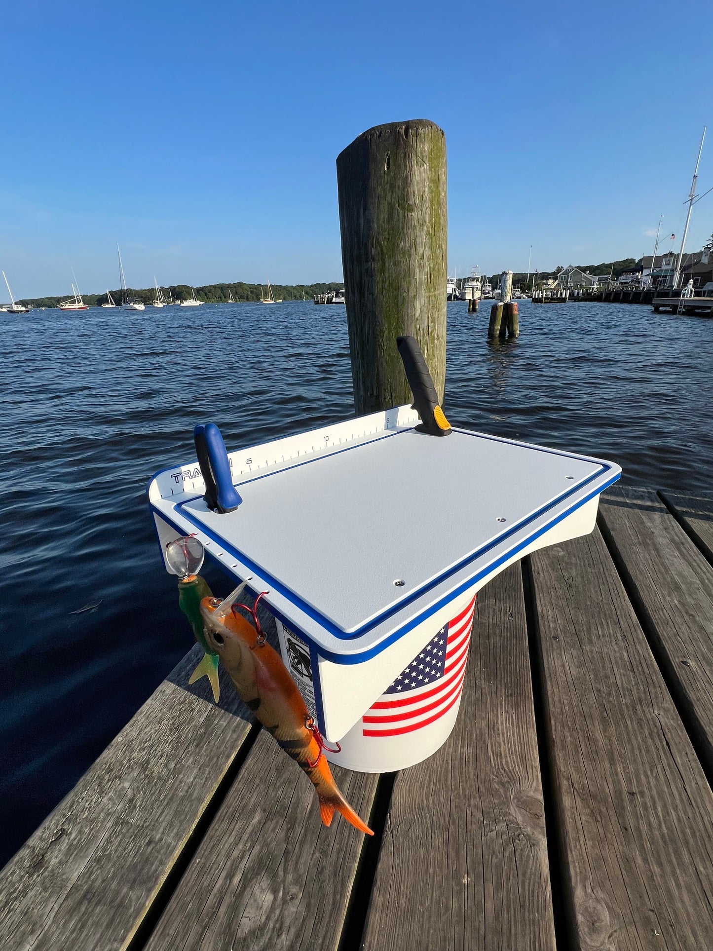 Made in the USA | Premium Single Bucket Raised 18" Fillet Table and Cutting Board