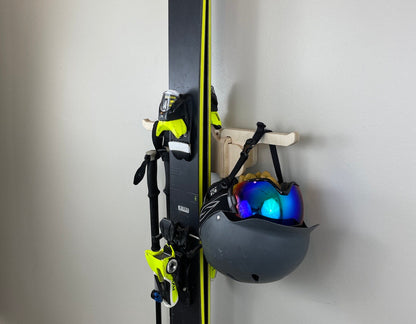 THE MOGUL ski storage rack