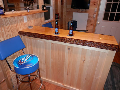 Bar Top and Table Top Clear Epoxy Resin 2 Quarts