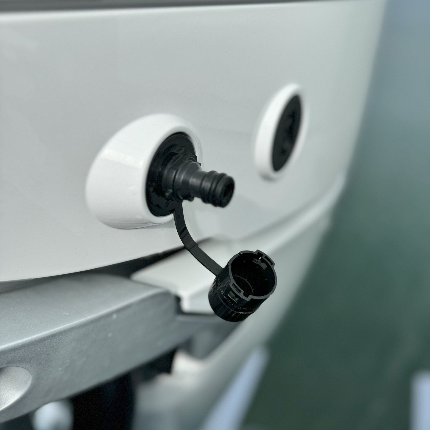 Flush Port Quick Connect for Mercury