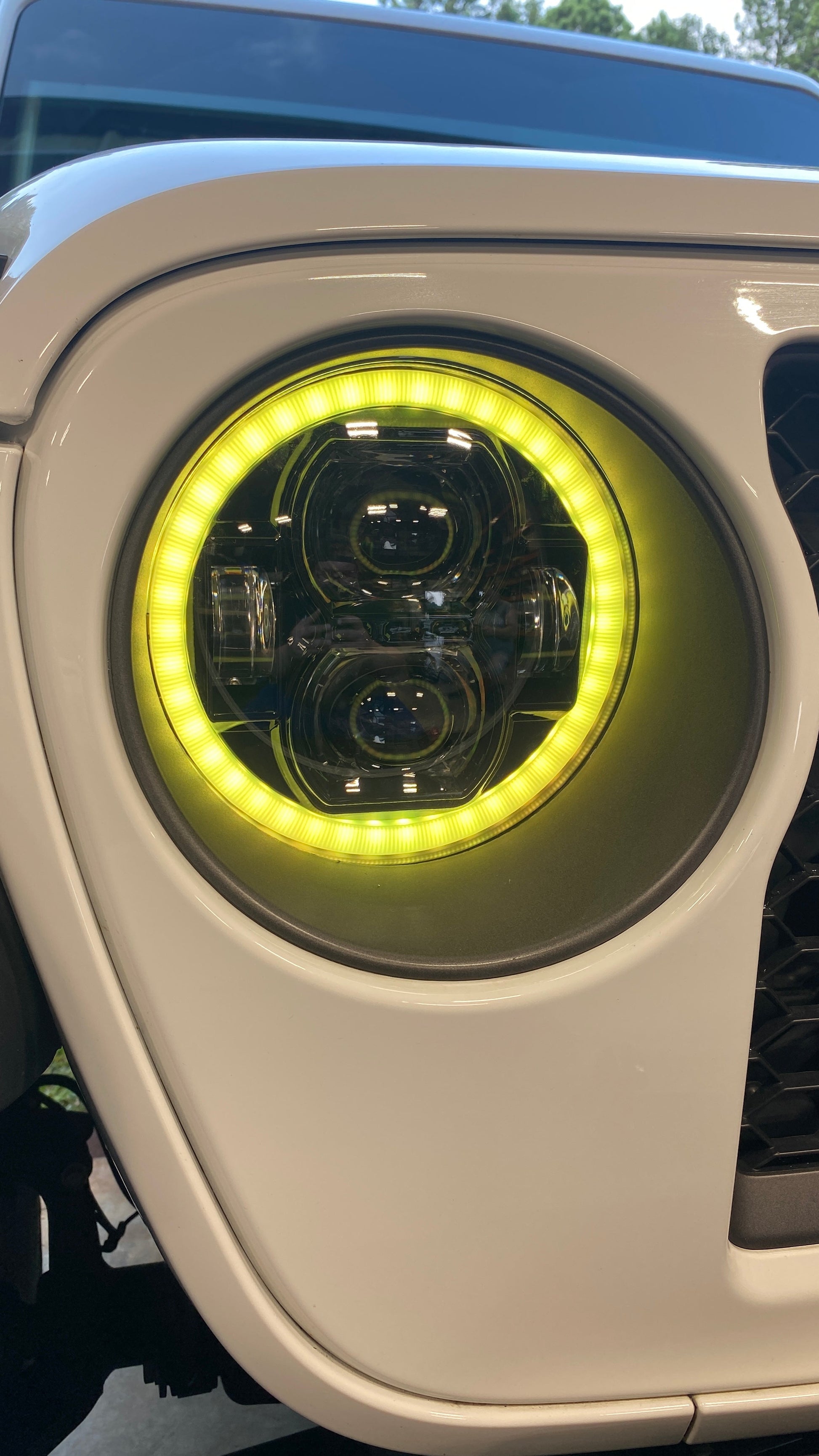 Empire Offroad LED 9in Static Series RGBW Headlight | SendIt SailingEmpire Offroad LED 9in Static Series RGBW Headlight