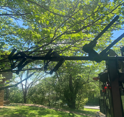 L-track compatible single bike carrier